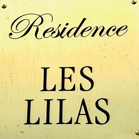 Les Lilas Aparthotel *
